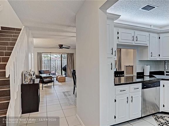 2nd image of 814 Hill Dr APT H