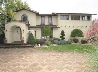 660 S Colony Rd, Grand Island, NY 14072