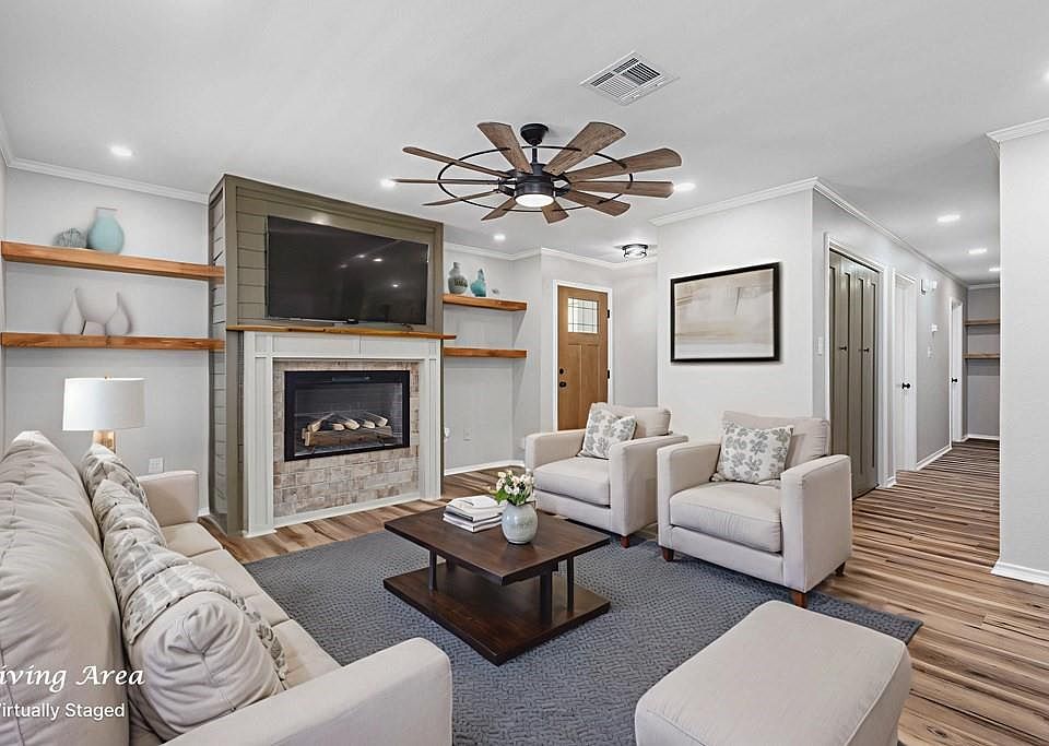 1st image of 119 Oklahoma St