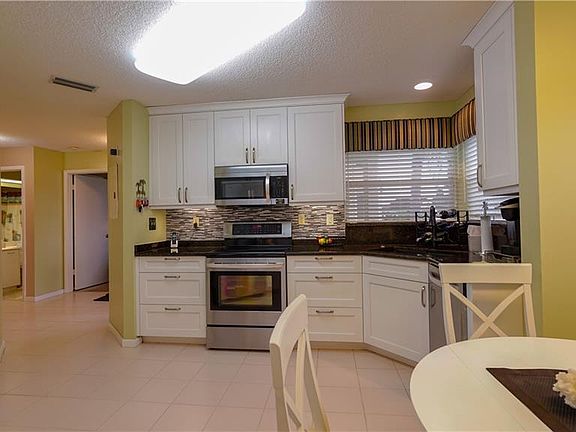 3rd image of 6151 Bahia Del Mar Blvd APT 222