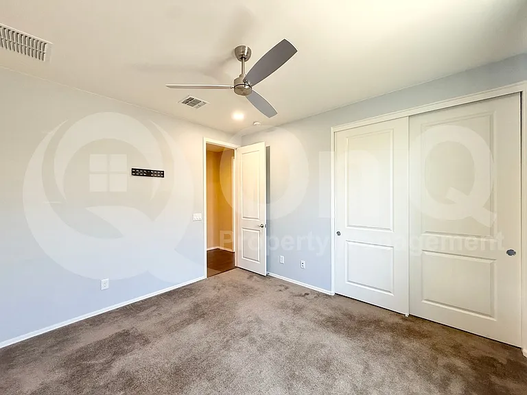 22933 E Silver Creek Ln — Photo 16