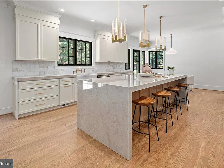10816 Barn Wood Ln — Photo 12