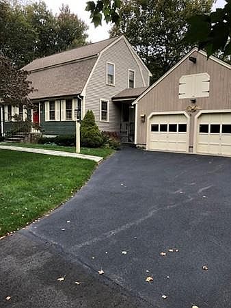 2nd image of 236 Holly Ridge Dr