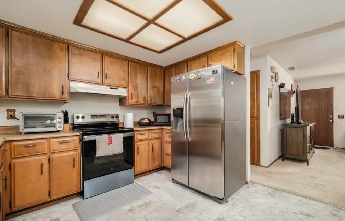 2 bed, $2,200 — Photo 3