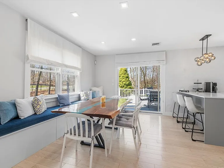 11 N Woods Rd — Photo 14