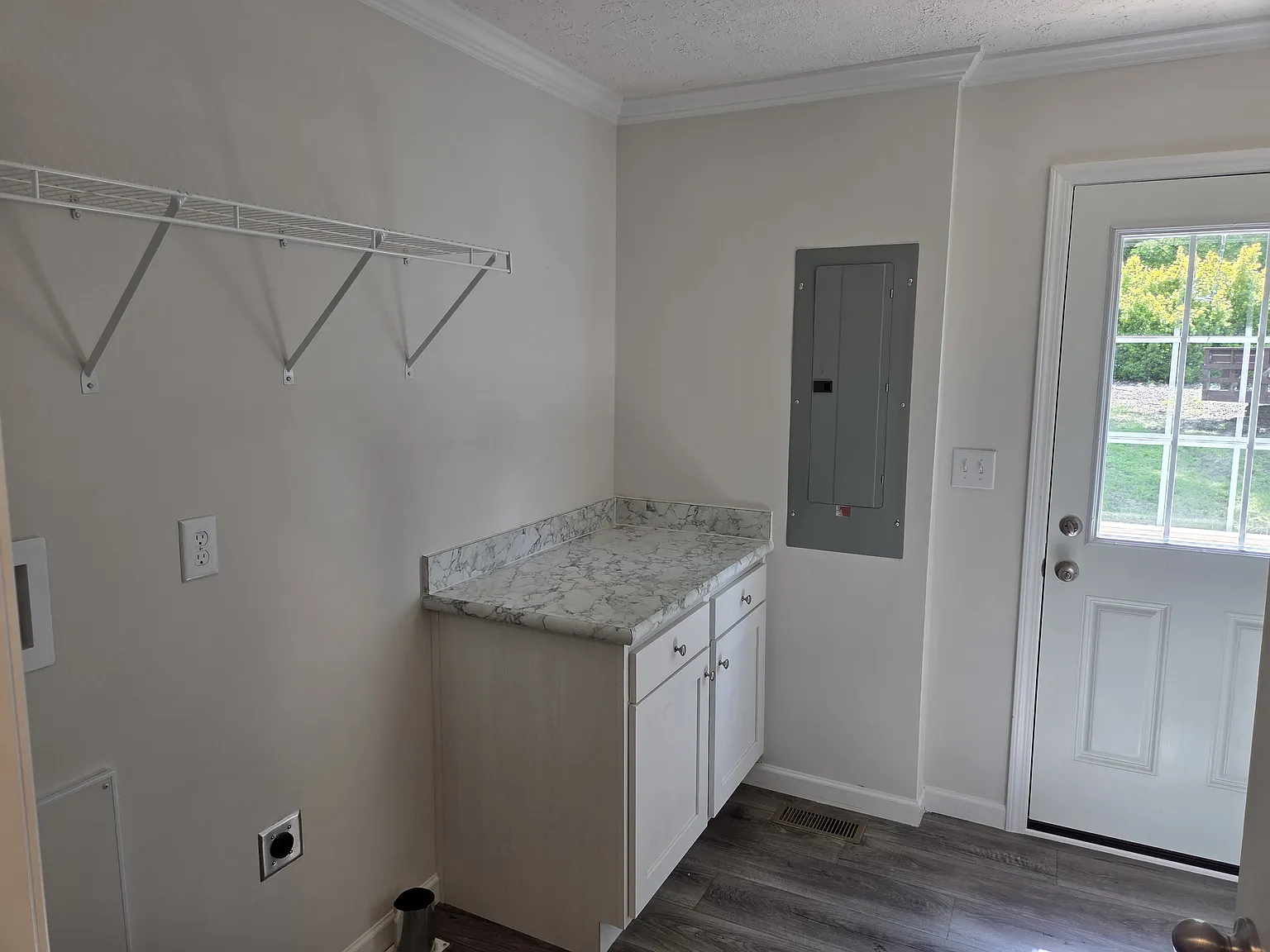 3 bed, 1400 sqft, $1,900 — Photo 3