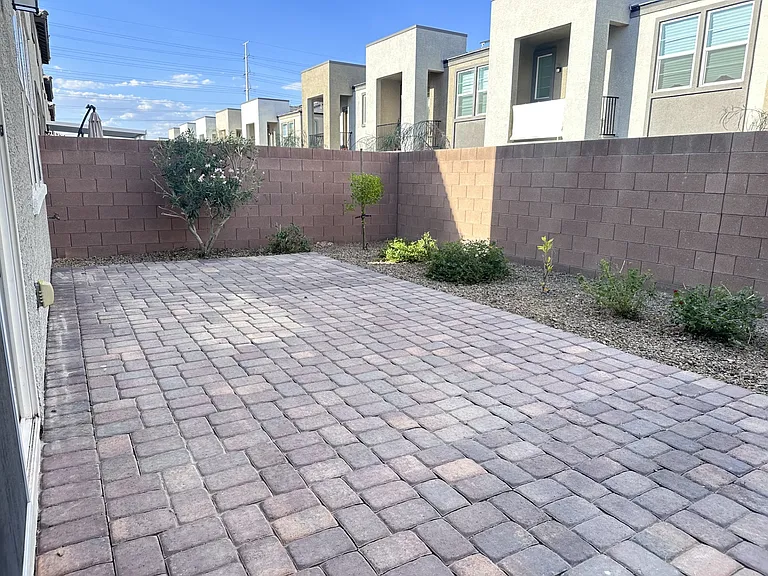 5758 Mia Skye St — Photo 23
