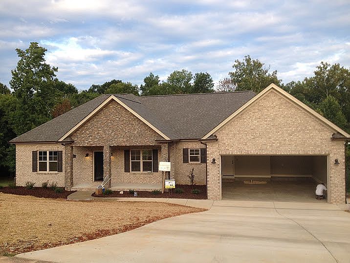 1st image of 1644 Olde Beechwood Ct