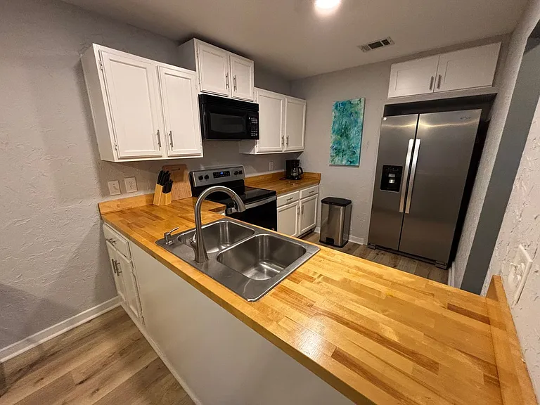 1007 Stonegate Dr #A — Photo 6