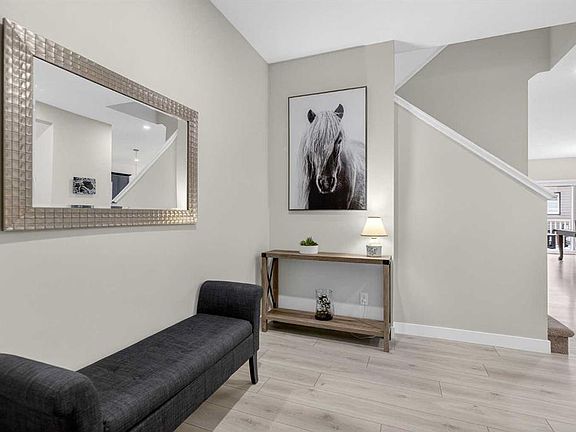 5th image of 218 E Riviera Vw