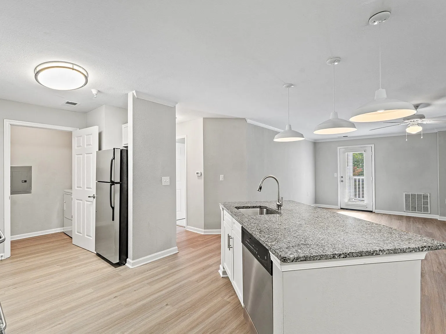 SomerHill Farms Apartments — Photo 2