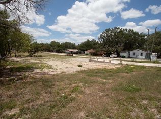 107 Laura St, Dundee, FL 33838