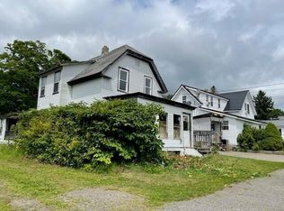 18 Birch St, East Millinocket, ME 04430