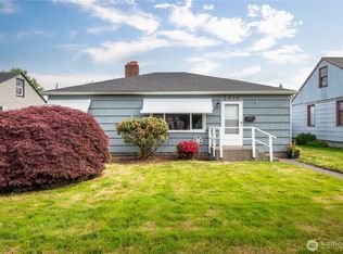 2938 Field St, Longview, WA 98632