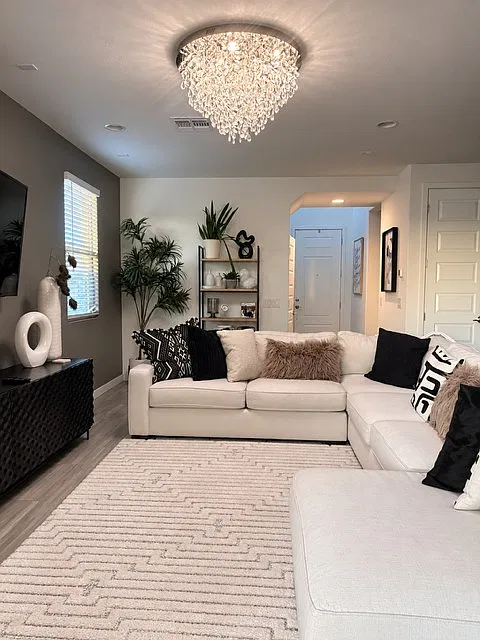 4 bed, 2248 sqft, $3,125 — Photo 1