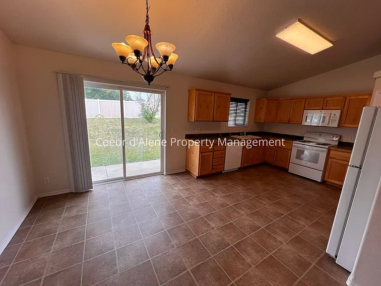 11091 N Cutlass St — Photo 5
