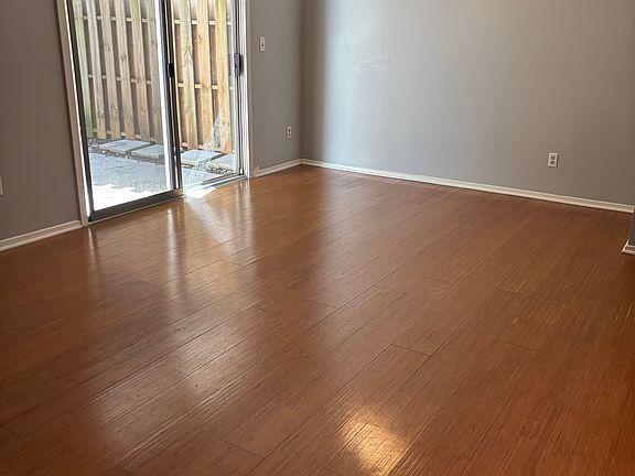 4th image of 3002 Queen Anne Ct