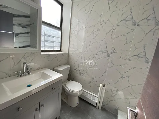 Rented by NY Living Solutions | media 28