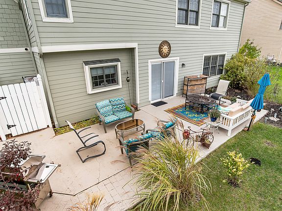 4th image of 6262 Winford Dr