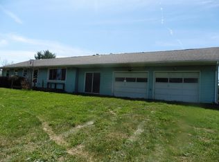10028 Candy Rd, Cambridge, OH 43725