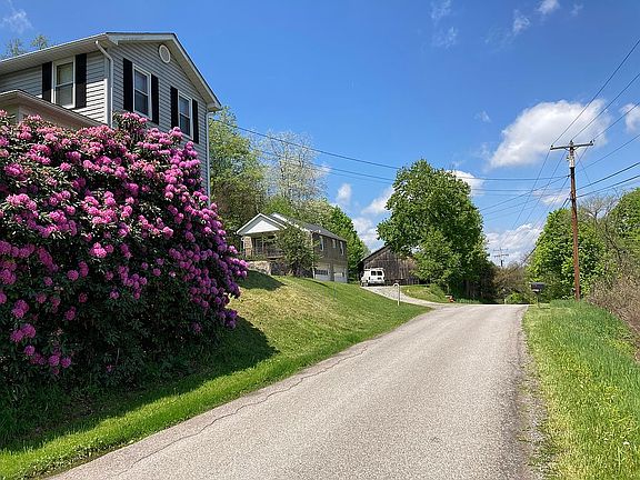 2nd image of 133 Lower Hayes Rd