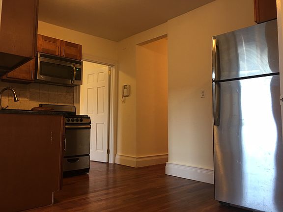 2nd image of 417 W 43rd St #H