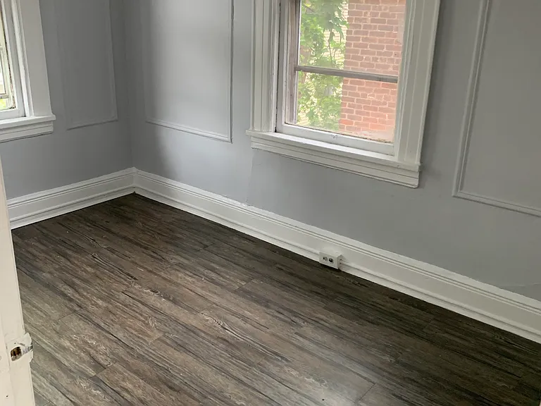 bedroom 2 (small)