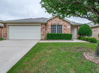 10417 Lake Brook Dr, Hurst, TX 76053
