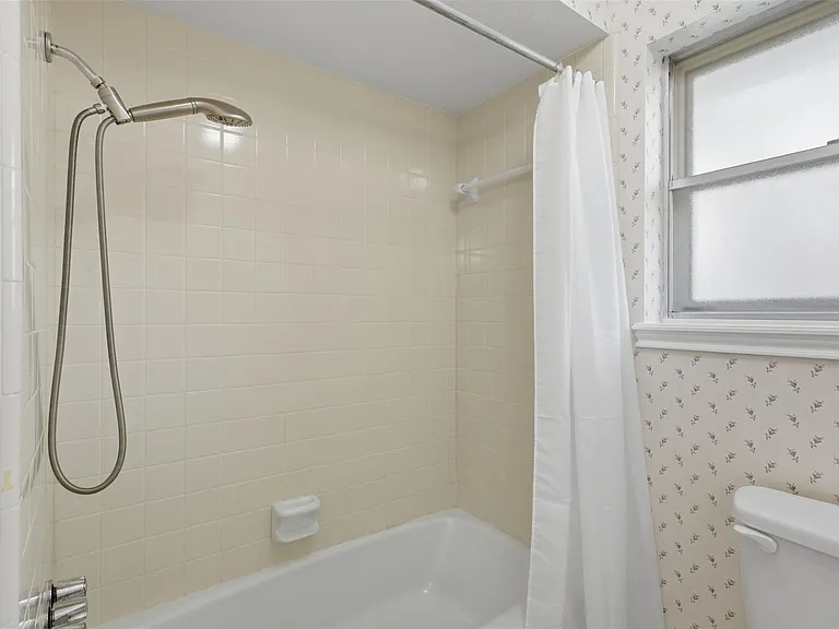 5923 Pinewood Springs Dr — Photo 14