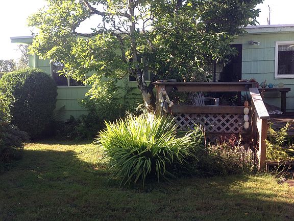 3rd image of 448 NE 10th Ct