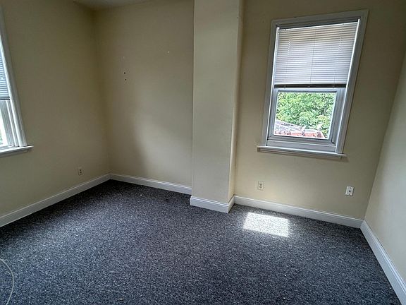 3rd image of 2315 Ohio Ave APT 12