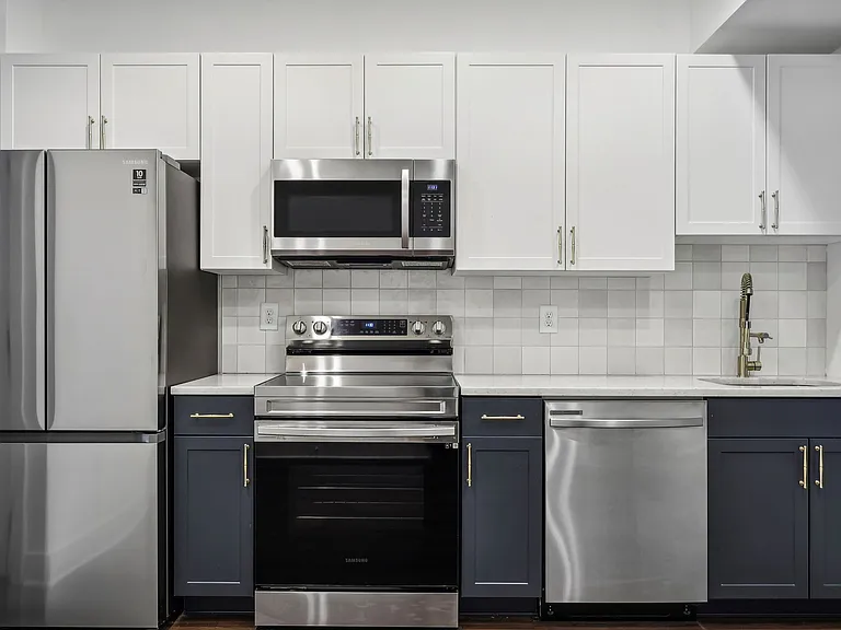 6365 Germantown Ave — Photo 4