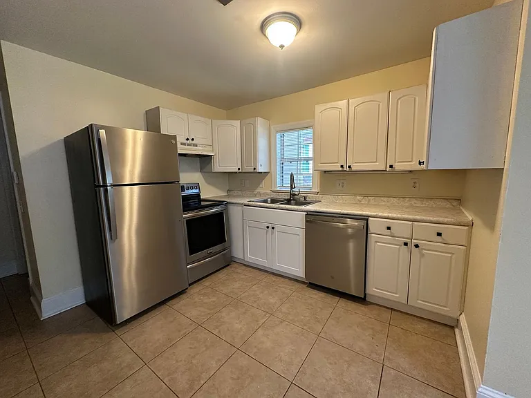 Post St 2908 — Photo 13