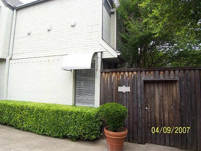 Front of building, 1st condo