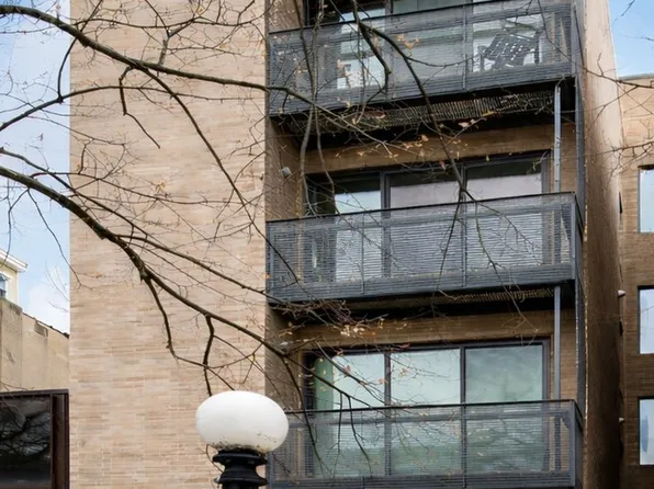 530 W Dickens Ave #401, Chicago, IL 60614