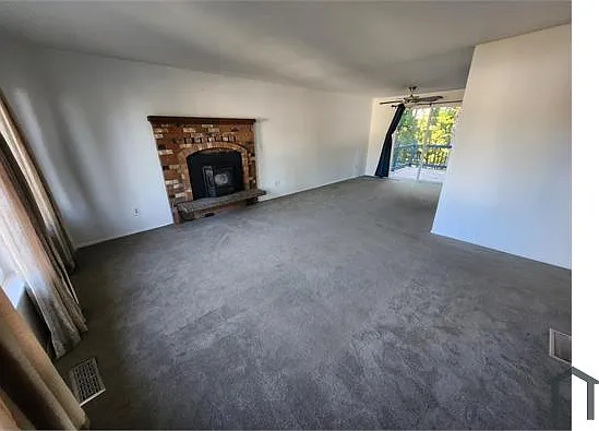 4313 SE 4th Pl — Photo 3
