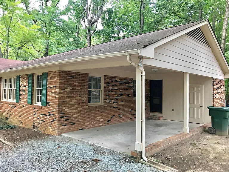 720 Clarion Dr — Photo 3