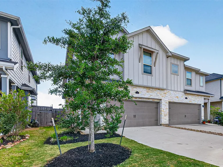 5703 Foggy Vine Ct — Photo 2