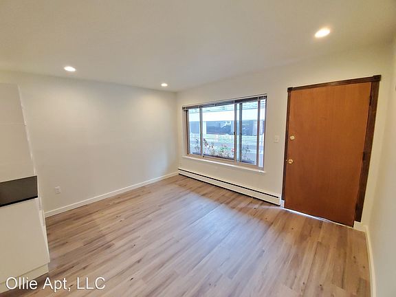 5th image of 319 W Olympic Pl #202