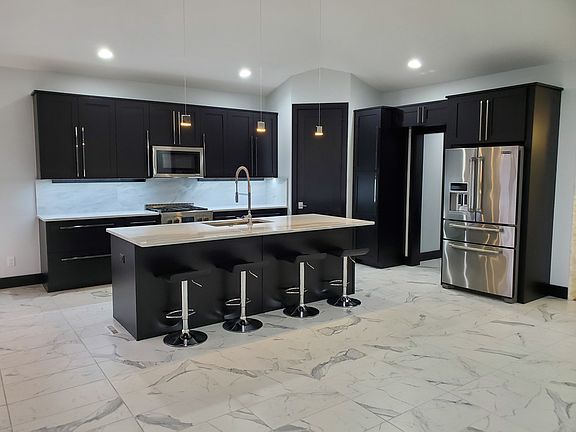 Marble counters & backsplash