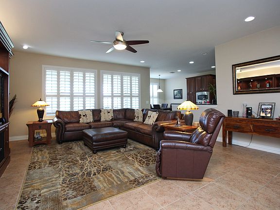 5th image of 6422 Bushwoods Dr