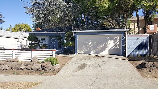 2nd image of 10430 Shaw St
