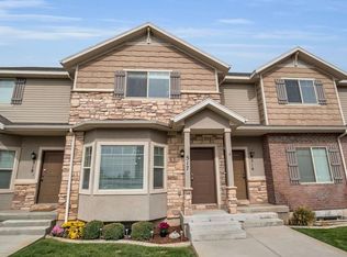 490 S 700 E APT 517, Clearfield, UT 84015