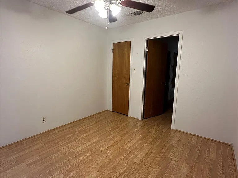 8418 Fathom Cir #D-401 — Photo 25