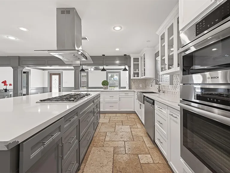 10054 Cedardale Dr — Photo 14