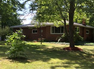 8240 Bishop Rd, Brighton, MI 48116