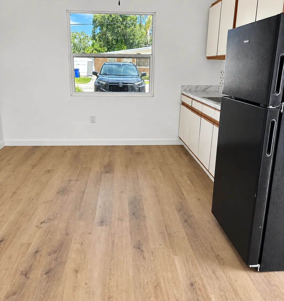Studio, 224 sqft, $1,150 — Photo 1