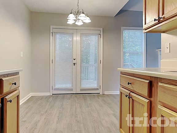 5th image of 37 Abbotsford Dr