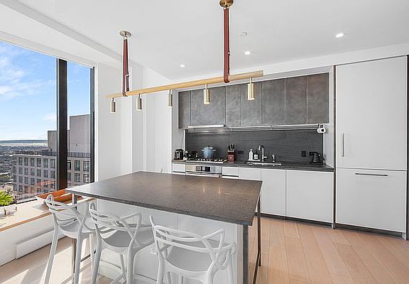 5th image of 11 Hoyt St APT 26J