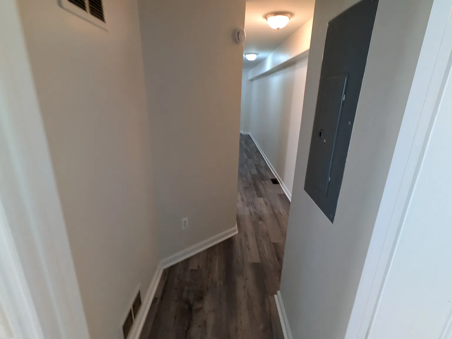 2 bed, 650 sqft, $1,600 — Photo 4